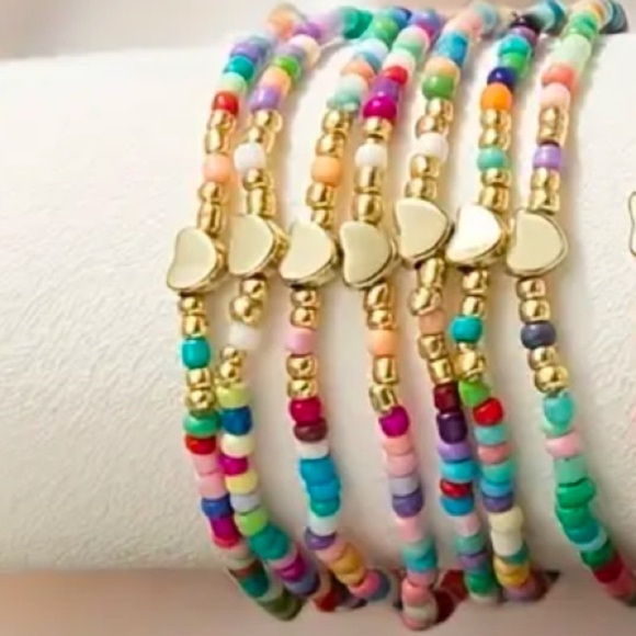 Boho Chic 7 Piece Colorful Beaded Bracelets with Gold Heart Accents - Picture 3 of 4